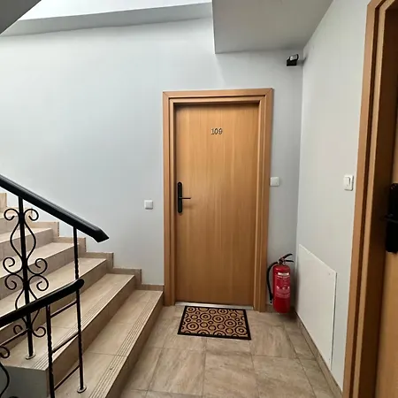 Silvia 109 Апартаменты